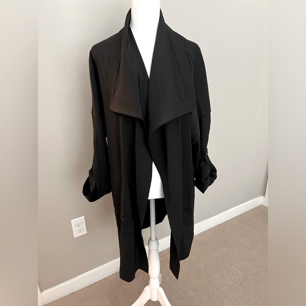 EUC Max Studio Jacket - Picture 1 of 3